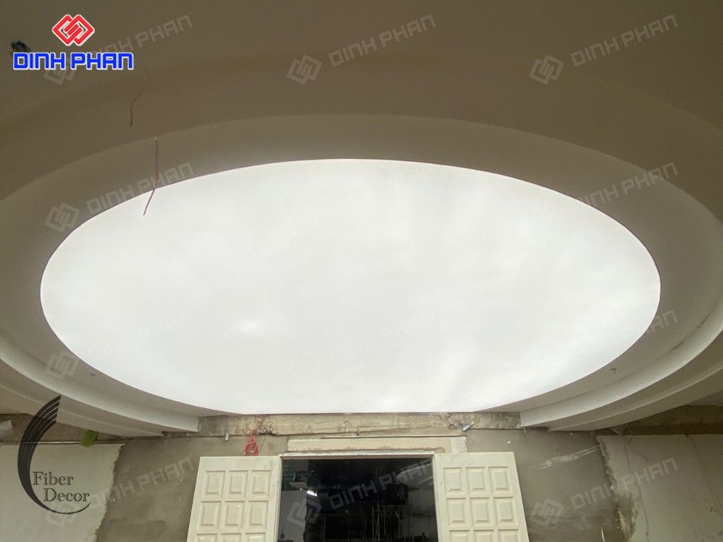 Làm trần xuyên sáng