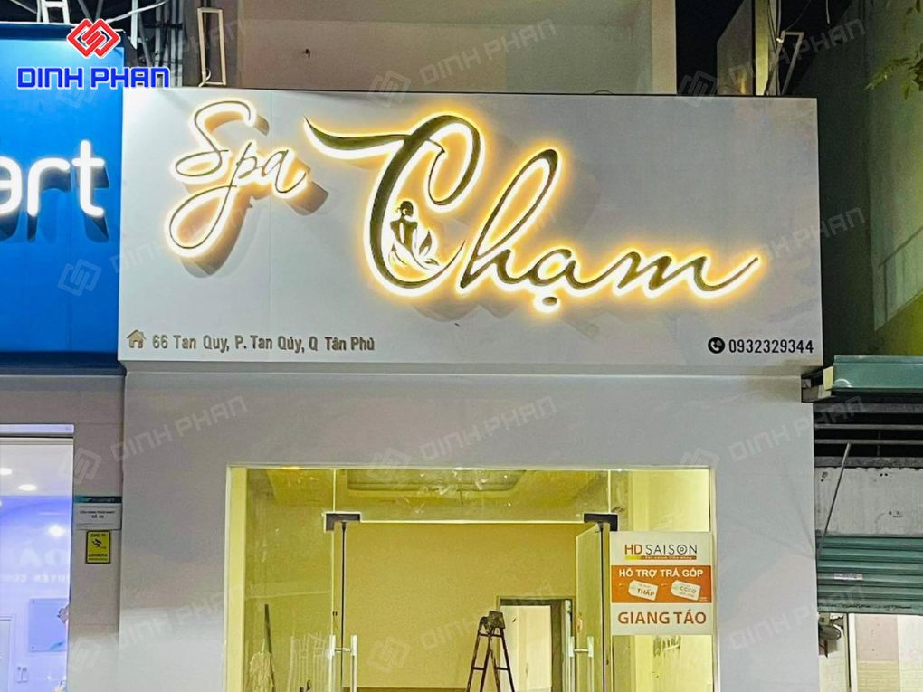 Bảng hiệu alu chữ nổi