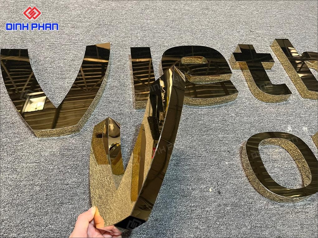 Chữ inox mạ PVD