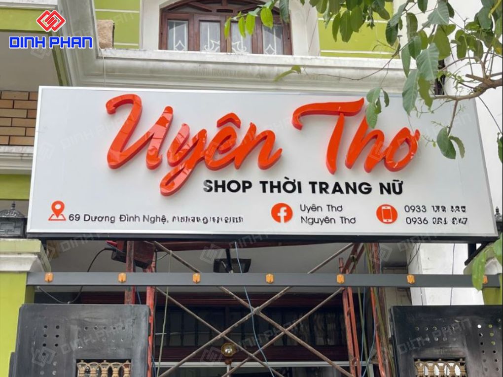 Giá bảng hiệu chữ nổi mica