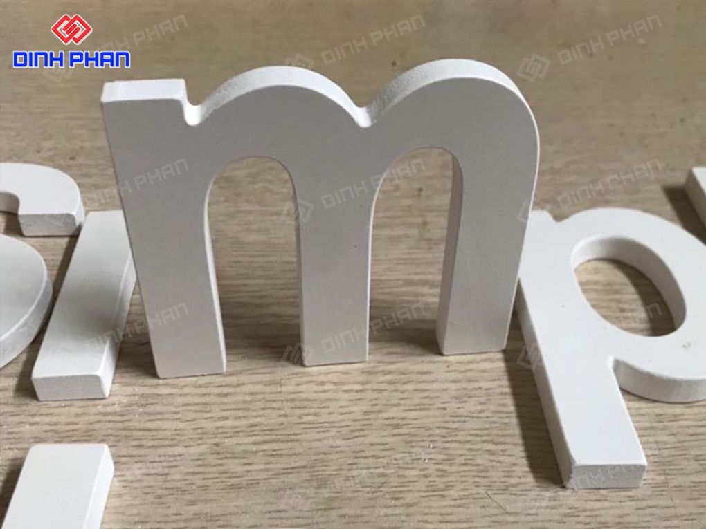Chữ fomex trắng