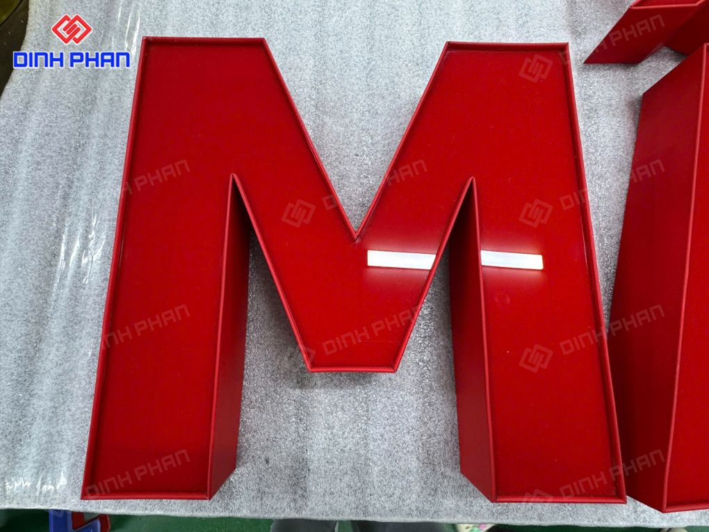 Chữ inox màu