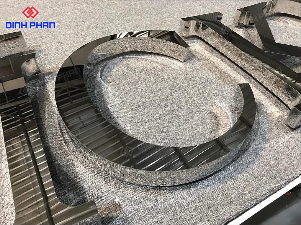 Chữ inox trắng mờ
