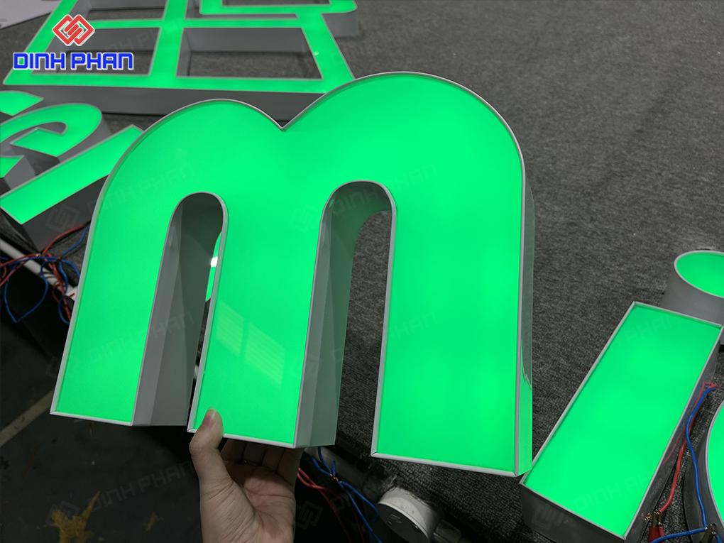 Chữ nổi mica đèn LED