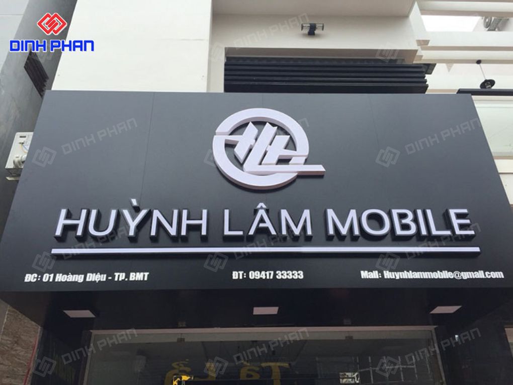 Bảng alu chữ nổi