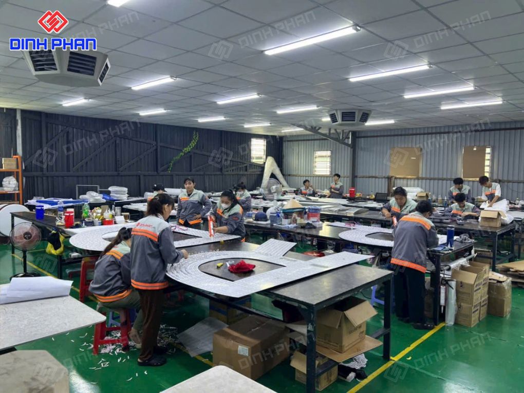 bảng hiệu Vinhomes Green Paradise