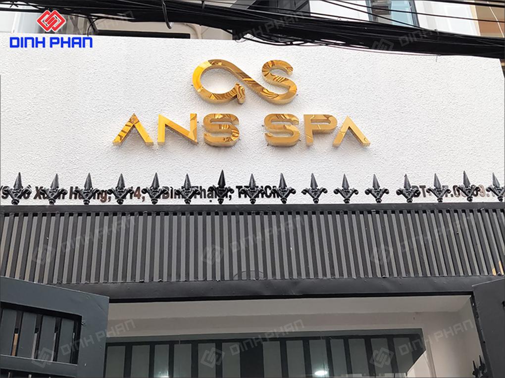 Bảng hiệu tòa nhà
