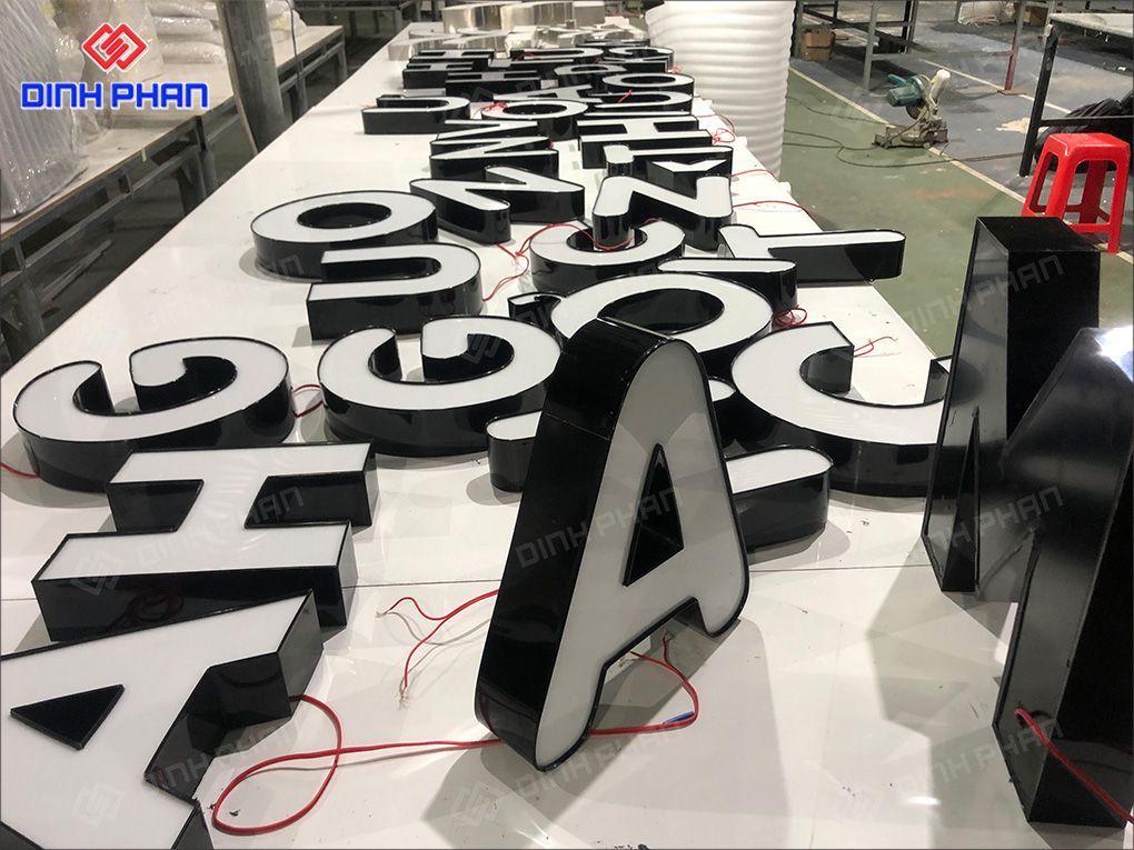 chữ inox 3D