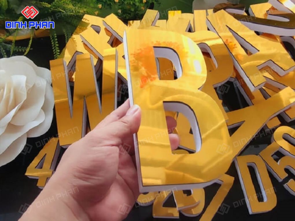 Giá chữ Alu gương vàng