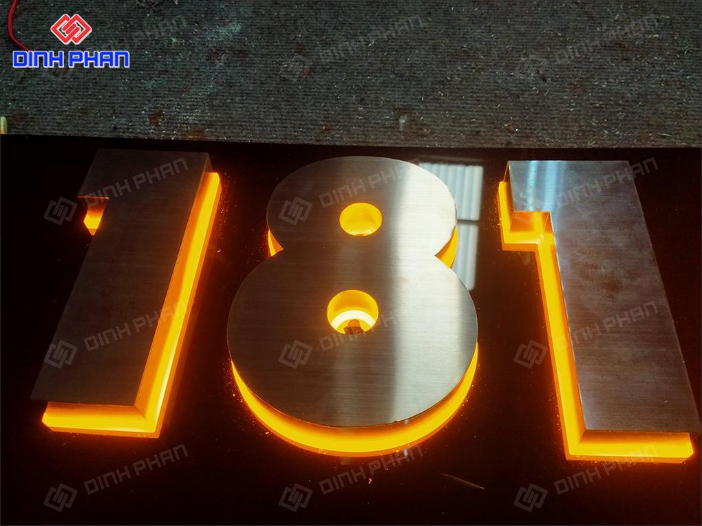 Làm biển số phòng