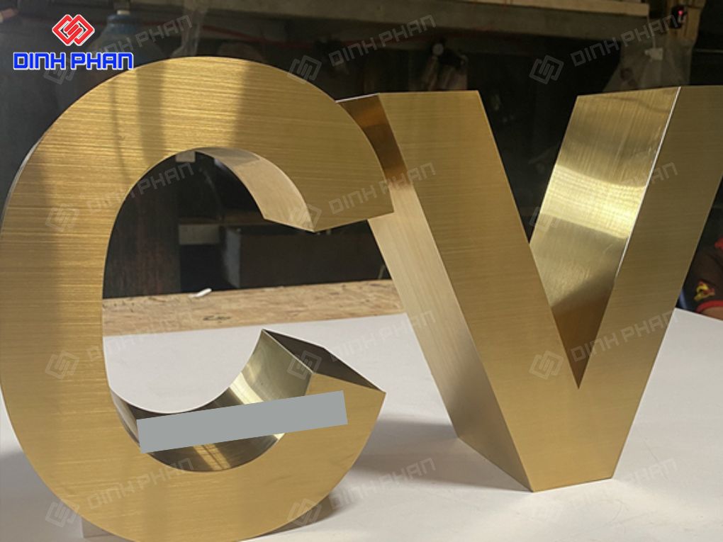 Làm Chữ inox vàng xước