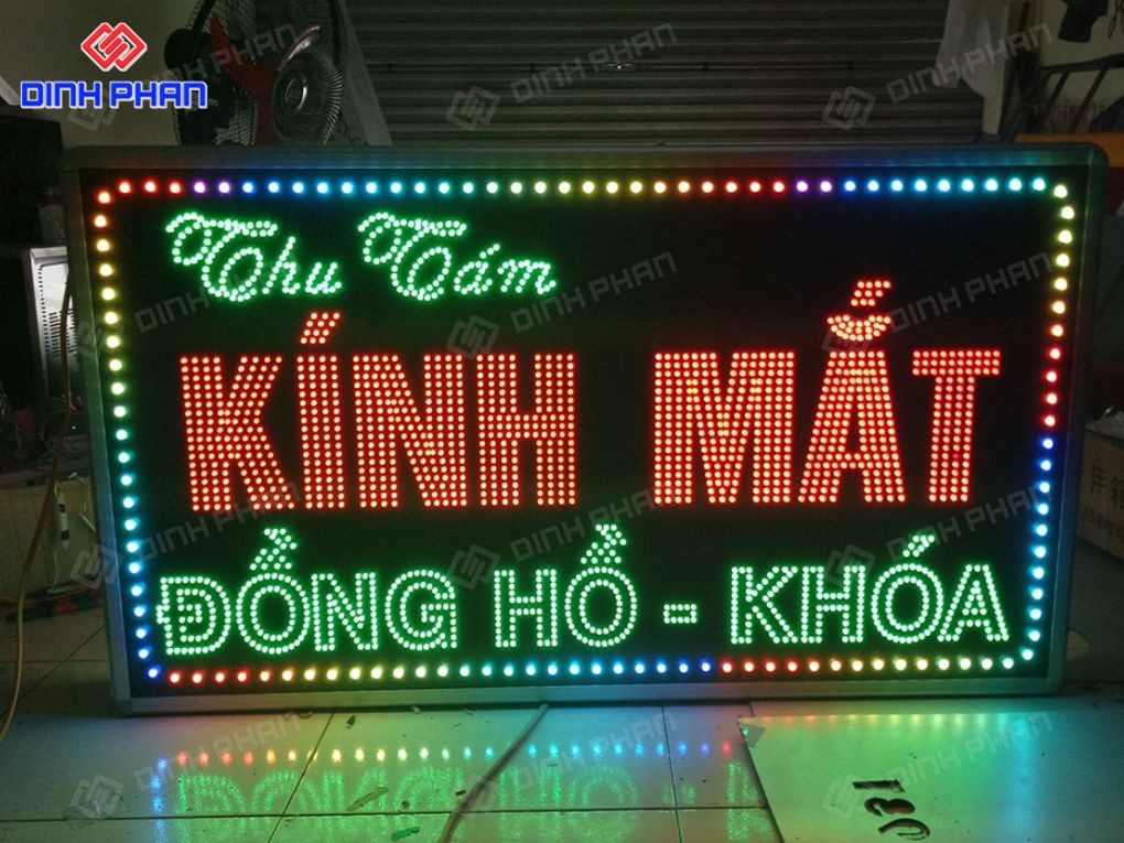 Bảng hiệu LED cắm mặt tiệm Kính Mắt - Đồng Hồ.