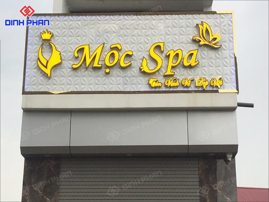 Bảng hiệu spa mặt 3D nổi bật chữ inox vàng