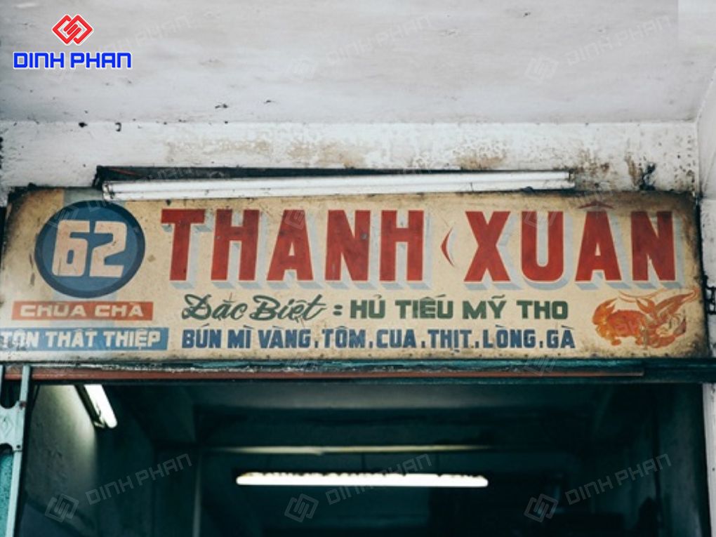 Bảng hiệu Hủ Tiếu Mỹ Tho Thanh Xuân lâu đời.
