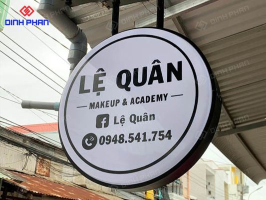 Làm Bảng Hiệu Makeup