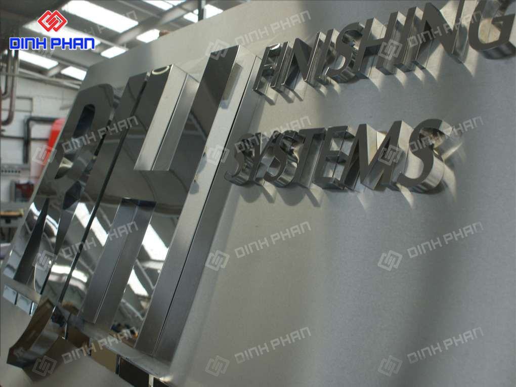 Bảng hiệu chữ inox trắng
