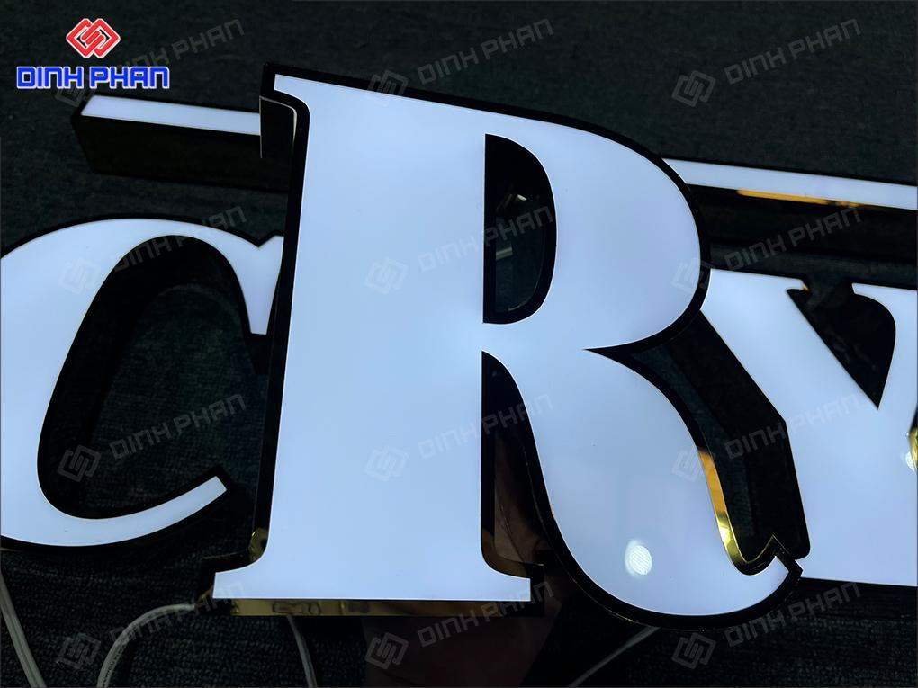 Chữ mica đèn led